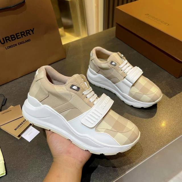 High-quality replica Burberry sneakers, newly added colors to the official store High-quality replica Burberry sneakers, newly added colors to the official store