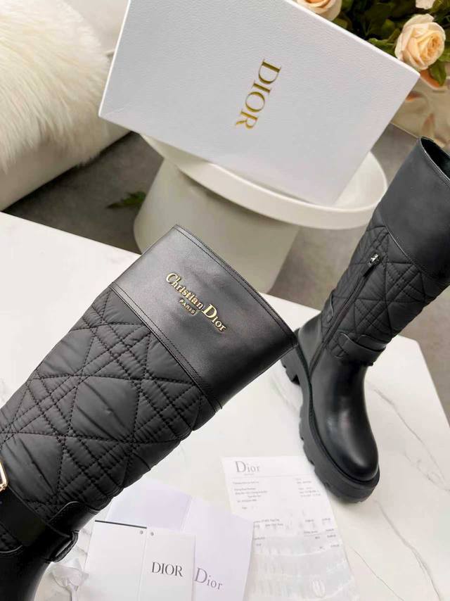 Price: Dior Fall/Winter New Arrival - Fashion and Trend. Imported calfskin leath