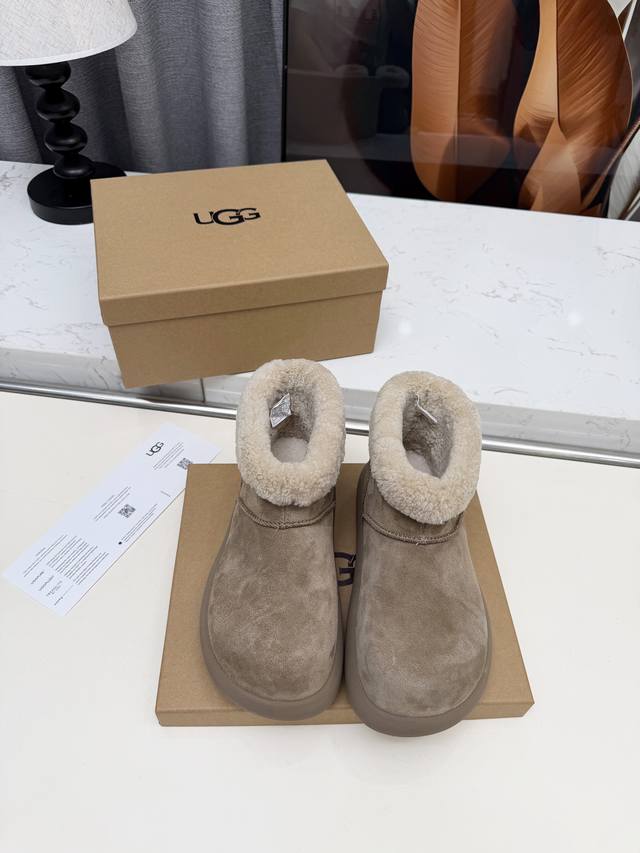 Manufactured by: UG25 The latest hot-selling thick-soled mini-wolf boots are a m