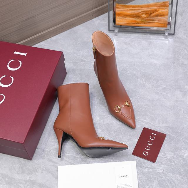 Top Version 2025 New Gucci High-Heeled Ankle Boots Pointed Toe Ankle Boots Nude