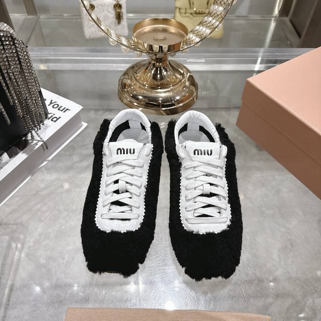 These are Miumi's latest season casual wool sneakers, perfect for this fall and
