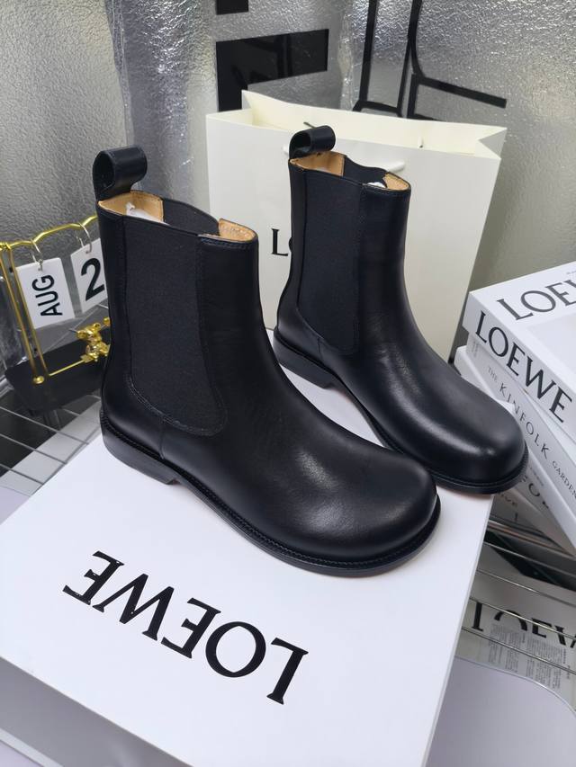 Loewe Autumn/Winter New Ankle Boots Hot new style, featuring the original last s Loewe Autumn/Winter New Ankle Boots Hot new style, featuring the original last s