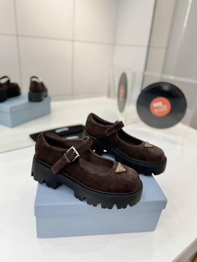 Factory direct price Prada Mary Jane shoes, triangular buckle platform loafers, Factory direct price Prada Mary Jane shoes, triangular buckle platform loafers,