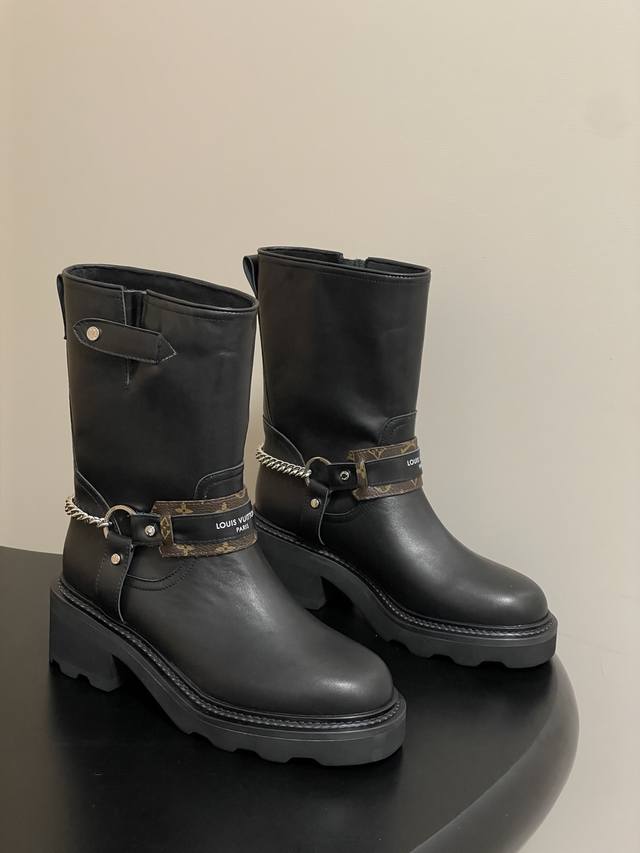 25Fw Autumn/Winter New Louis Vuitton Lv Chain Ankle Boots Slip-on Monogram Leath