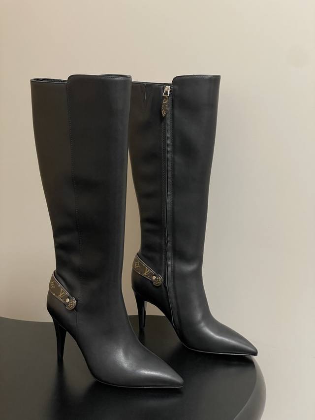 25Ss Early Autumn New Louis Vuitton Lv Legacy Pointed Toe High-Heeled Boots with