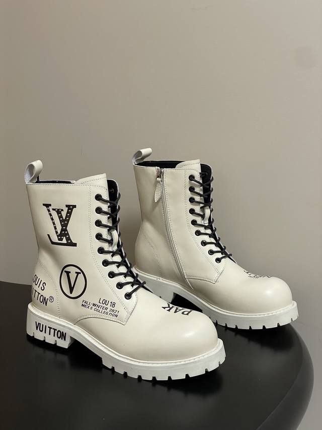 25Fw Autumn/Winter New Louis Vuitton Lv Graffiti Martin Boots Series Couple's Si