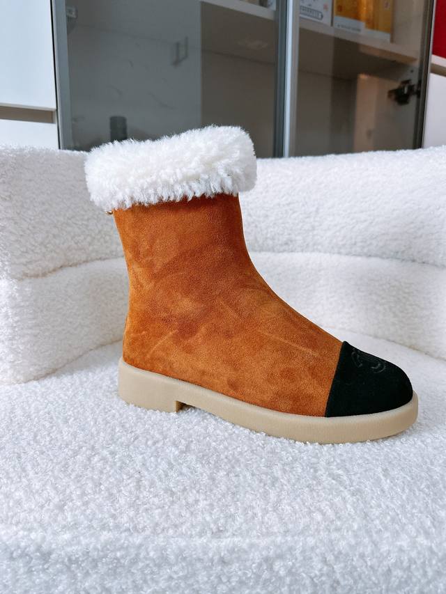 Chanel's Winter Collection: New Snow Boots Available Now on Official Website! Th