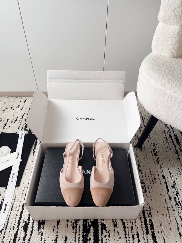 Airplane box + 10 Chanel open-toe shoes | Official website synchronized purchase