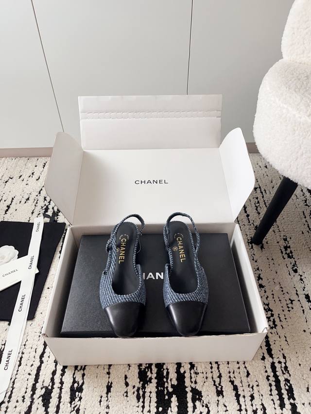 Airplane box + 10 Chanel open-toe shoes | Official website synchronized purchase