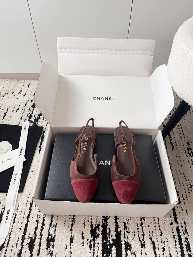 Airplane box + 10 Chanel open-toe shoes | Official website synchronized purchase