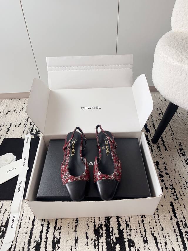 Airplane box + 10 Chanel open-toe shoes | Official website synchronized purchase