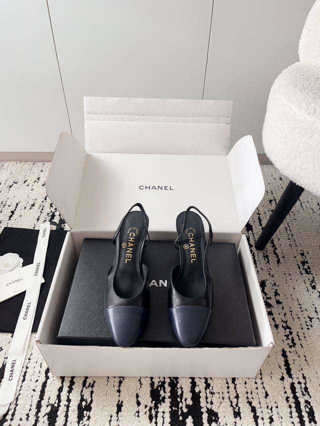Airplane box + 10 Chanel open-toe shoes | Official website synchronized purchase