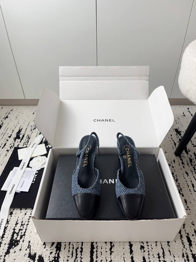 Airplane box + 10 Chanel open-toe shoes | Official website synchronized purchase