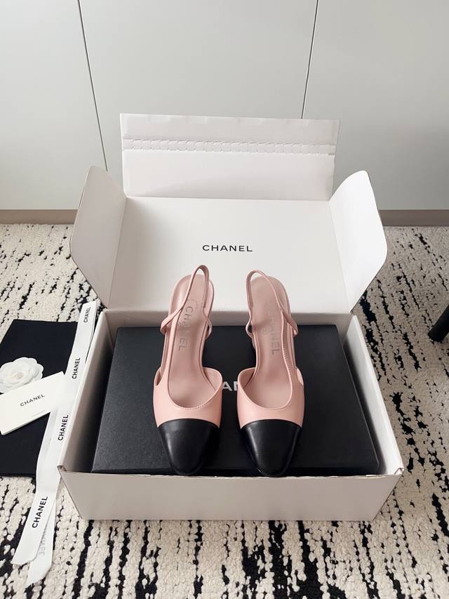 Airplane box + 10 Chanel open-toe shoes | Official website synchronized purchase Airplane box + 10 Chanel open-toe shoes | Official website synchronized purchase