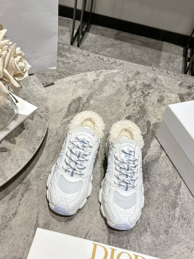 Latest Hot Item, Celebrity Style, 2025 Main Product: Newly Released Dior Chrono