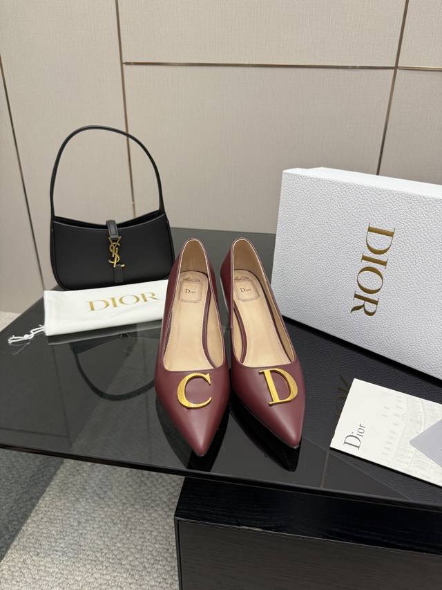 Dior 2025 Spring/Summer Pointed-Toe High Heels Collection Continuing the timeles