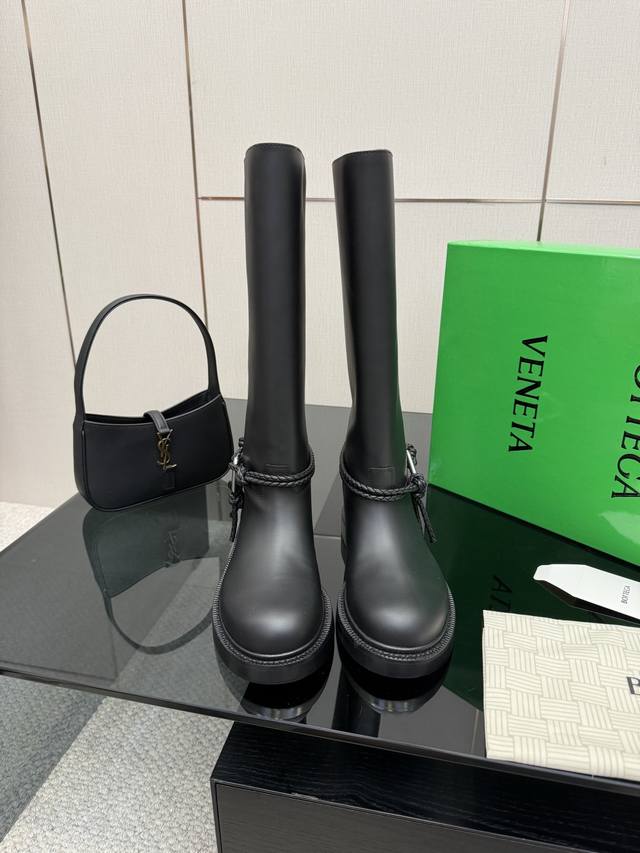 Bottega Venet* Hardware identical to the original, please compare with official Bottega Venet* Hardware identical to the original, please compare with official