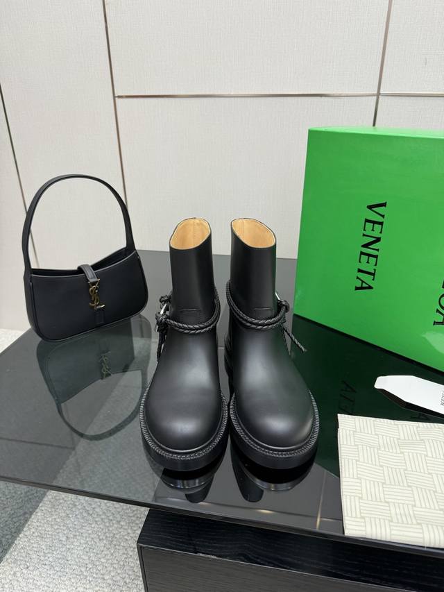 Bottega Venet* Hardware identical to the original, please compare with official Bottega Venet* Hardware identical to the original, please compare with official