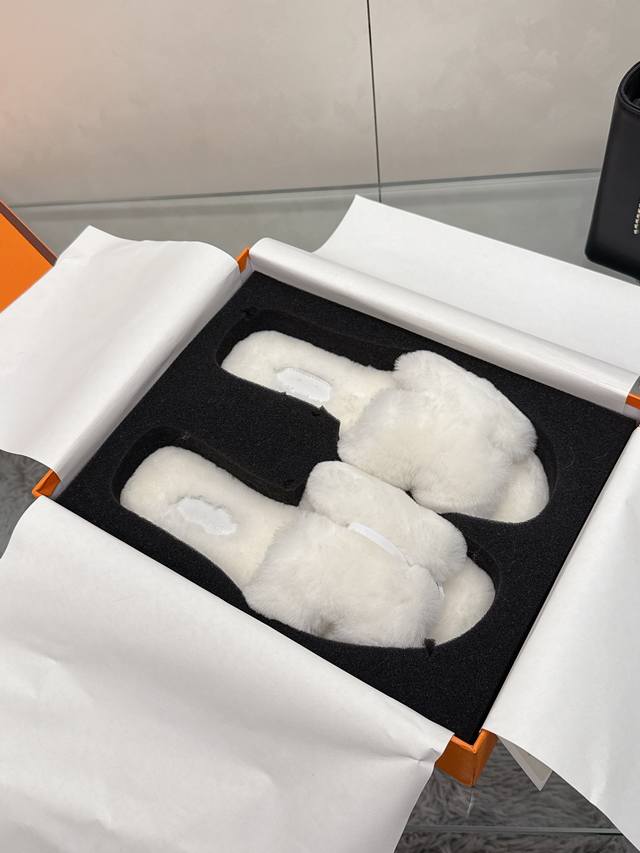 Factory Price: Hermes Classic H Slippers, High-End Wool Craftsmanship, Classic E