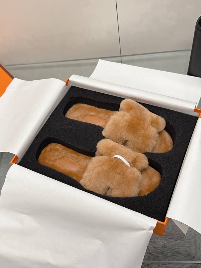 Factory Price: Hermes Classic H Slippers, High-End Wool Craftsmanship, Classic E