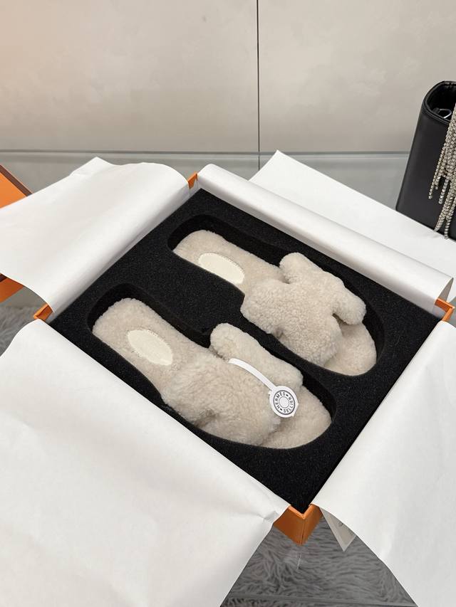 Factory Price: Hermes Classic H Slippers, High-End Wool Craftsmanship, Classic E