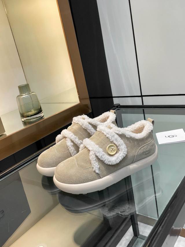 Ugg 25Ss Autumn/Winter Trendy Furry Casual Shoes. The soft and fluffy design wel