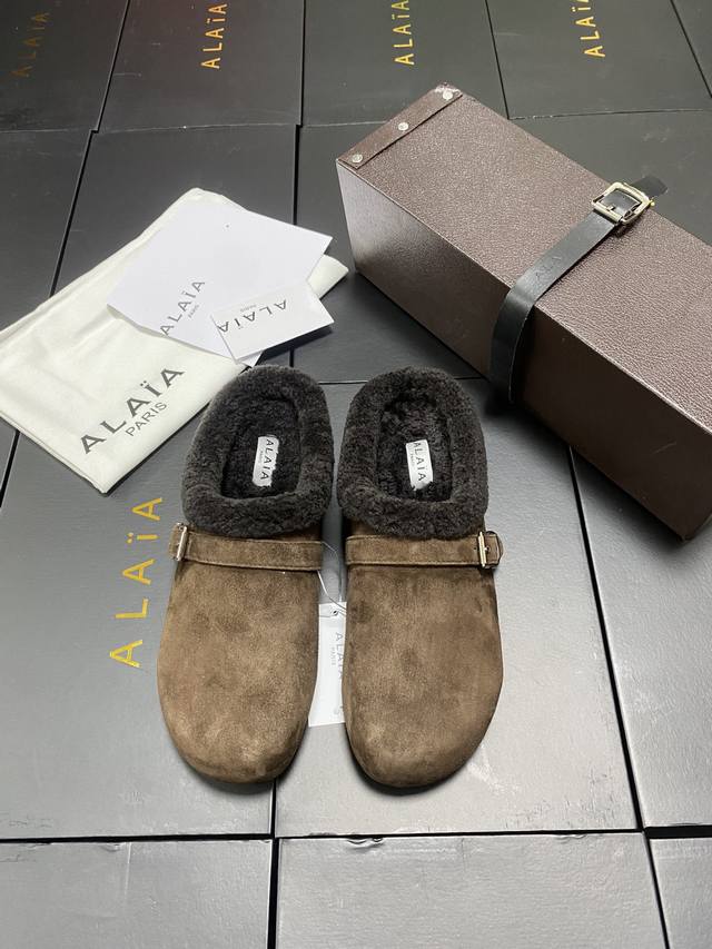 Original box + 10 Alaia Flat Ballet Flat Slippers! A super popular style of lamb