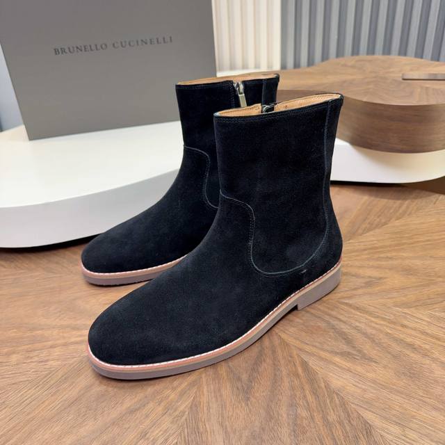 Bc Top Size: 39-44, 38.45 (custom sizes available) 2025 Brunello Cucinelli Suede