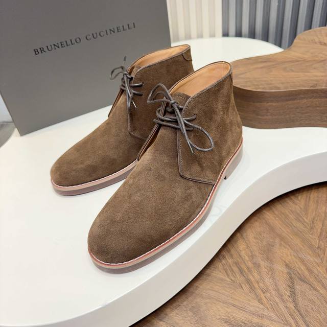 Bc Top Size: 39-44, 38.45 (custom sizes available) 2025 Brunello Cucinelli Suede