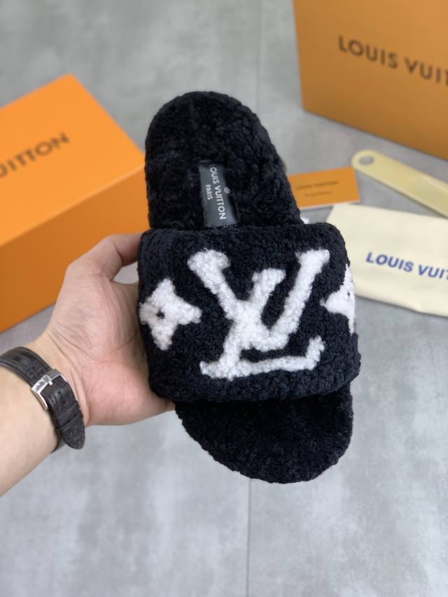 Factory Price P Real Price L*V 25Wf Autumn/Winter New Furry Slippers When LV's c