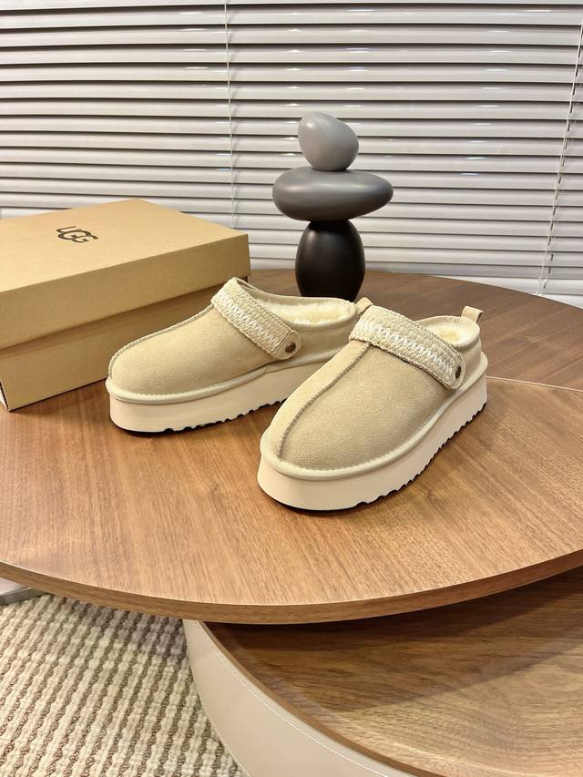 Price: Ethnic Style Slippers, can be worn as slippers or heels, convenient to we