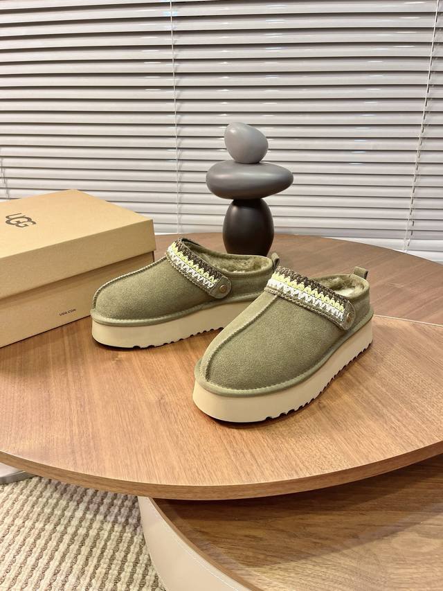 Price: Ethnic Style Slippers, can be worn as slippers or heels, convenient to we