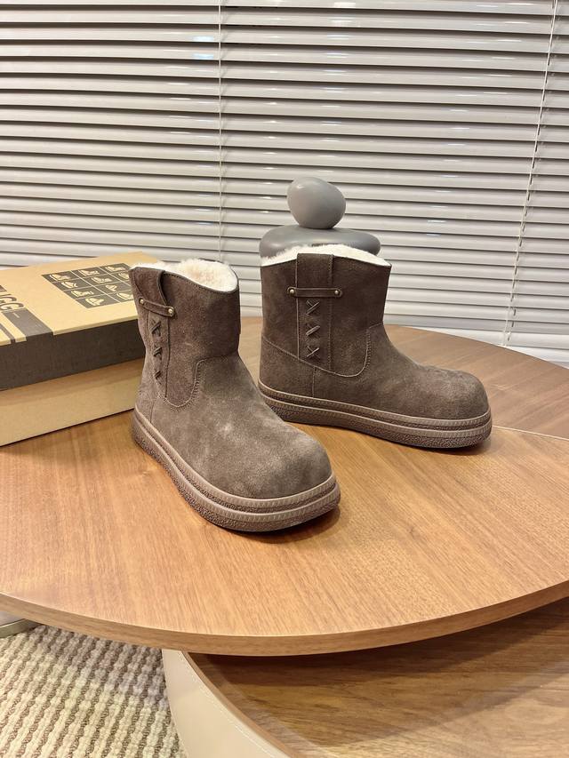 Real Price: Short Snow Boots Ddd: Instantly make your legs look longer Ddd: Top-