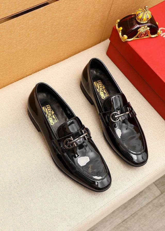 Product Brand: Ferragamo Casual Leather Shoes True to Size: 38-44, 45 (Custom Ma