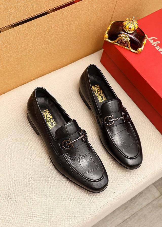 Product Brand: Ferragamo Casual Leather Shoes True to Size: 38-44, 45 (Custom Ma