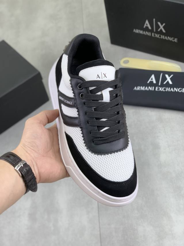 Factory direct price. Giorgio Armani's new casual men's sneakers have arrived! A