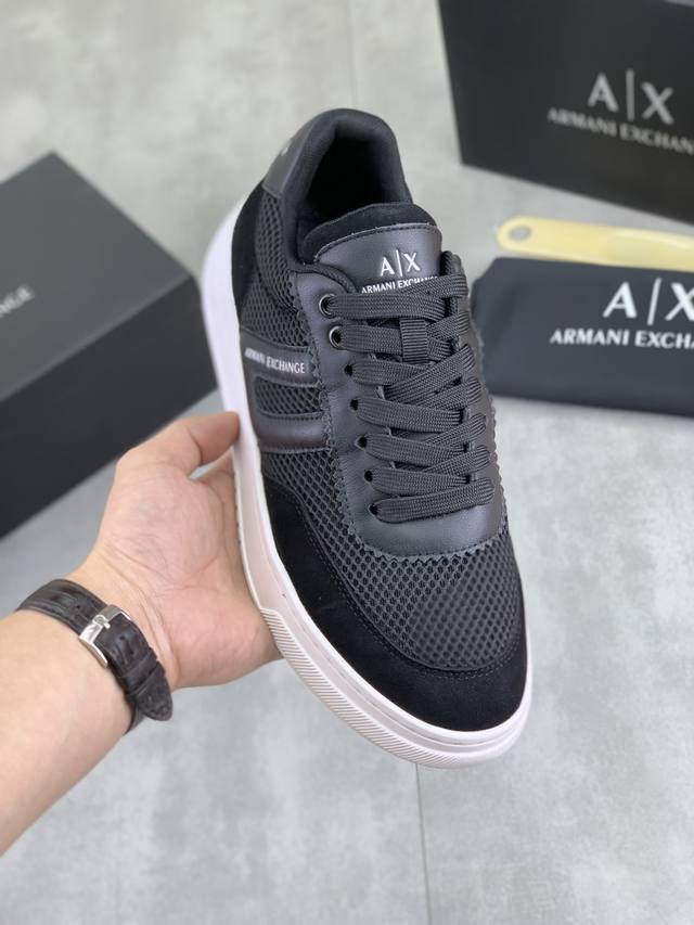 Factory direct price. Giorgio Armani's new casual men's sneakers have arrived! A