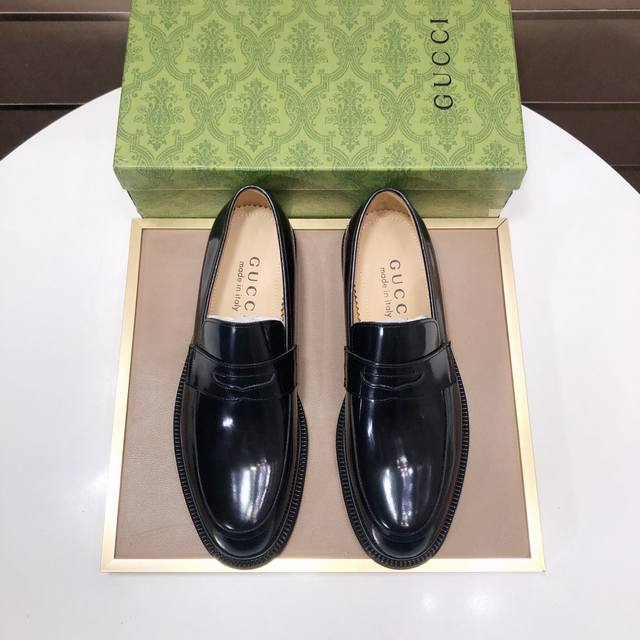 Factory direct wholesale of Gucci, Italy's top luxury men's shoe giant. New arri