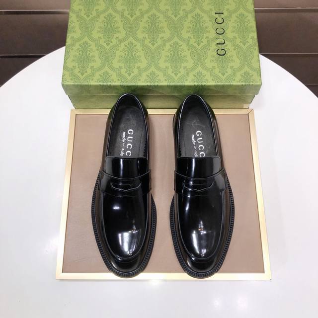 Factory direct wholesale of Gucci, Italy's top luxury men's shoe giant. New arri Factory direct wholesale of Gucci, Italy's top luxury men's shoe giant. New arri