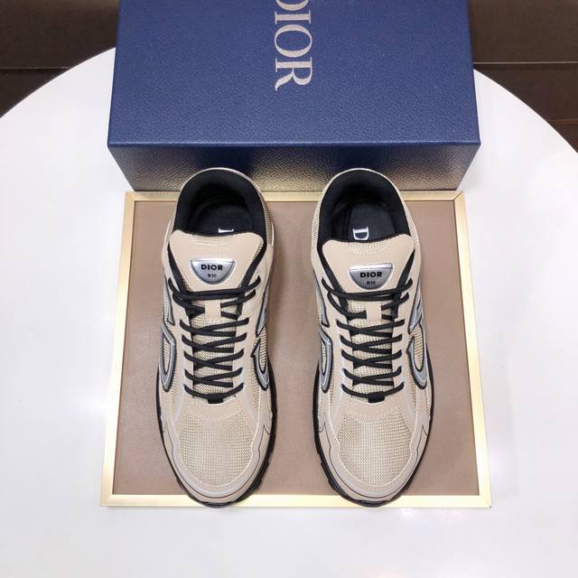 Factory direct wholesale top-quality original Dior shoes. Brand: Dior. Standard