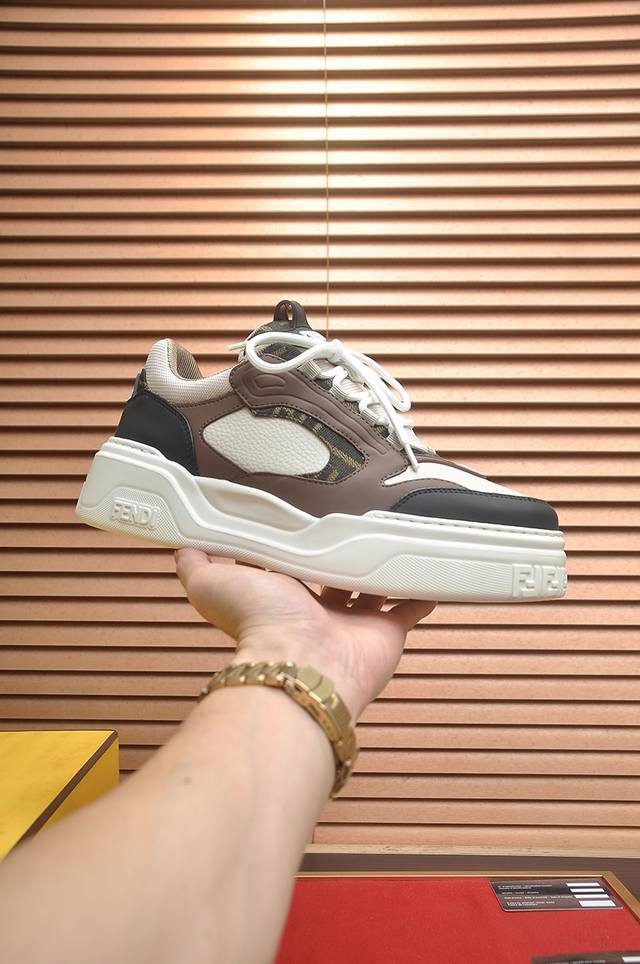 Factory Price P Fendi's latest casual sneakers, a popular choice among celebriti