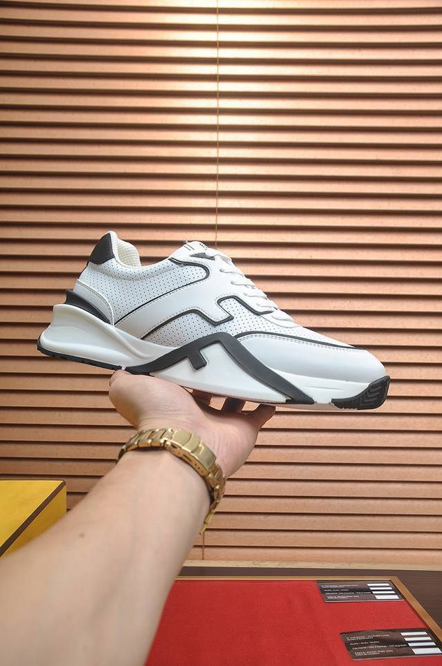 Factory Price P Fendi's latest casual sneakers, a popular choice among celebriti