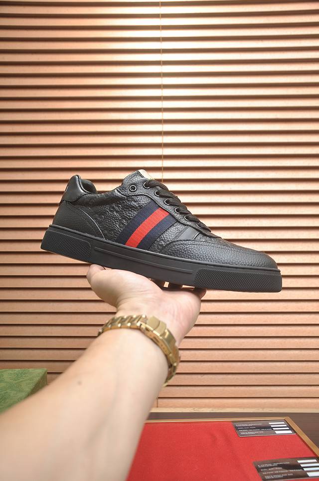 Factory direct price. Gucci men's athletic shoes, 1:1 replica from the official Factory direct price. Gucci men's athletic shoes, 1:1 replica from the official