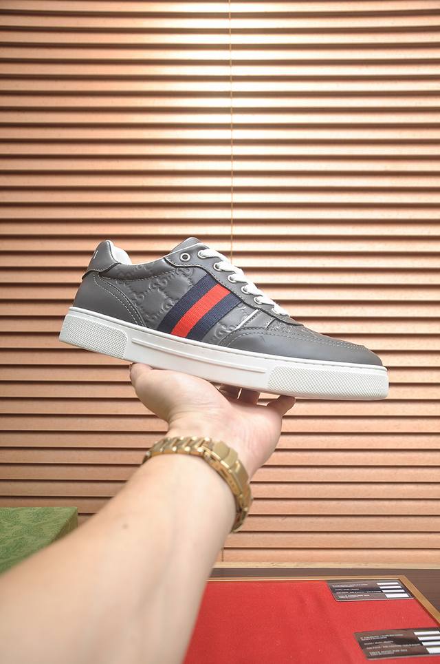 Factory direct price. Gucci men's athletic shoes, 1:1 replica from the official Factory direct price. Gucci men's athletic shoes, 1:1 replica from the official