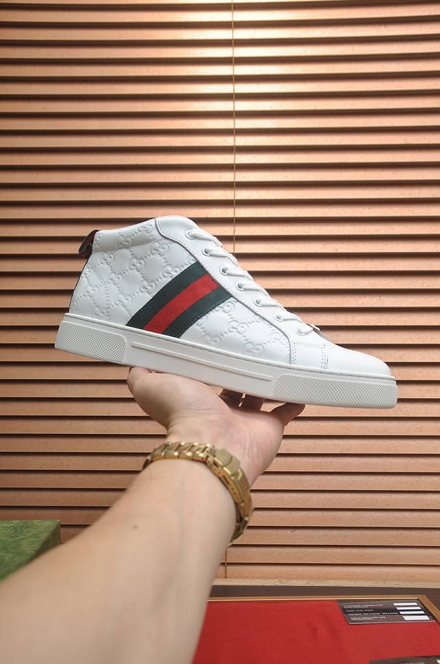 Factory direct price. Gucci men's athletic shoes, 1:1 replica from the official Factory direct price. Gucci men's athletic shoes, 1:1 replica from the official