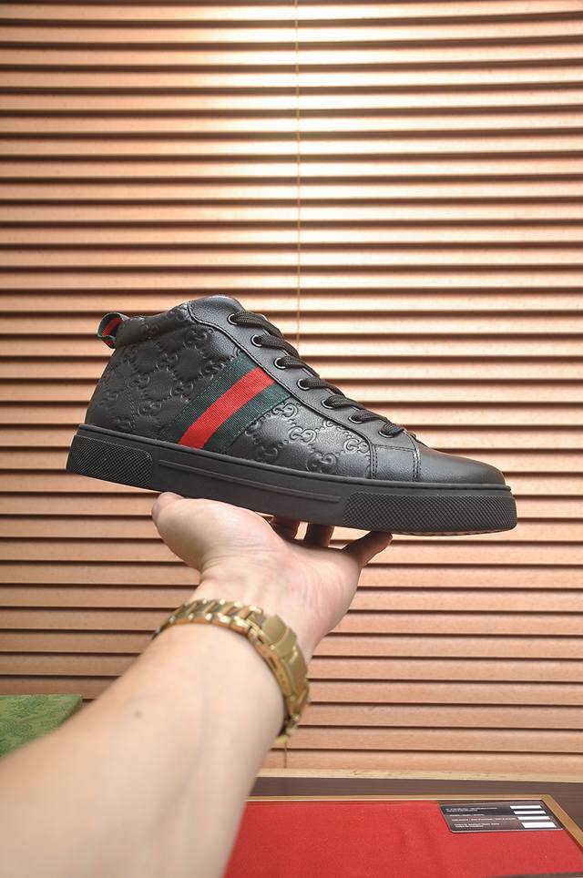 Factory direct price. Gucci men's athletic shoes, 1:1 replica from the official Factory direct price. Gucci men's athletic shoes, 1:1 replica from the official