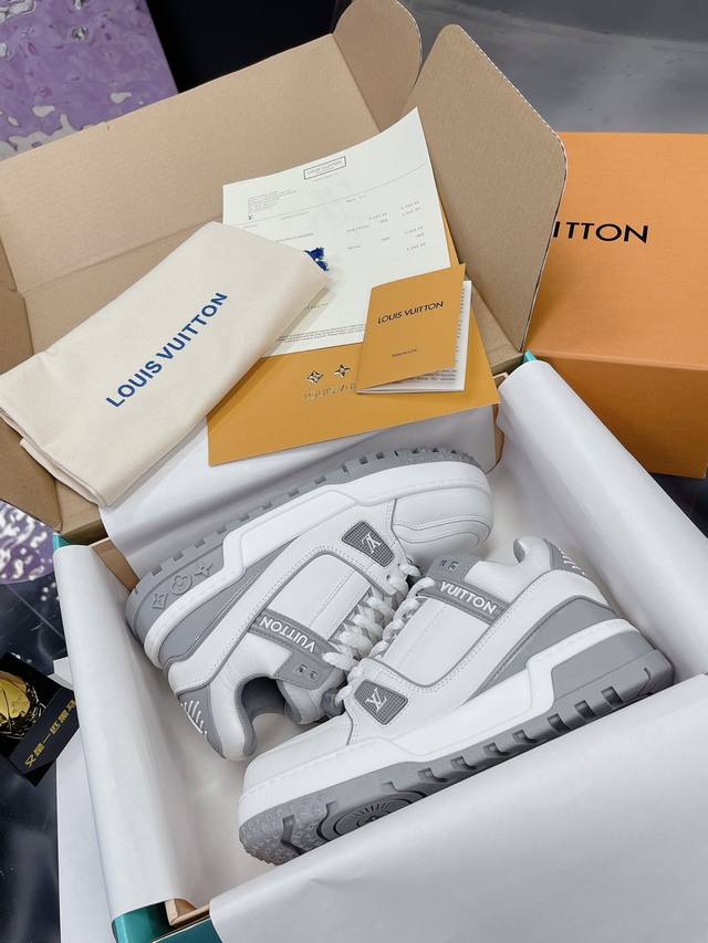 LV Chubby New Color This version is currently only made to the highest degree of