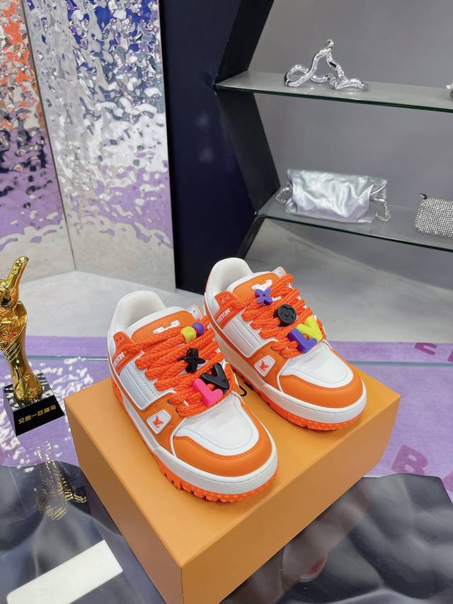 Factory Price: High-quality LV chubby couple's shoes, compare prices from multip