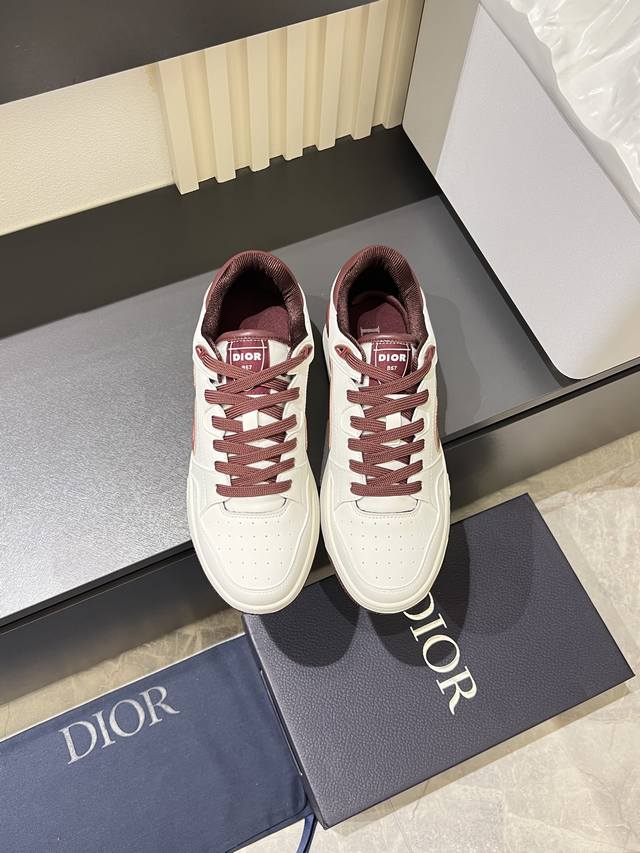 Dio* Mid-top B27 Casual Sneakers. This B27 high-top sneaker is a new addition to Dio* Mid-top B27 Casual Sneakers. This B27 high-top sneaker is a new addition to