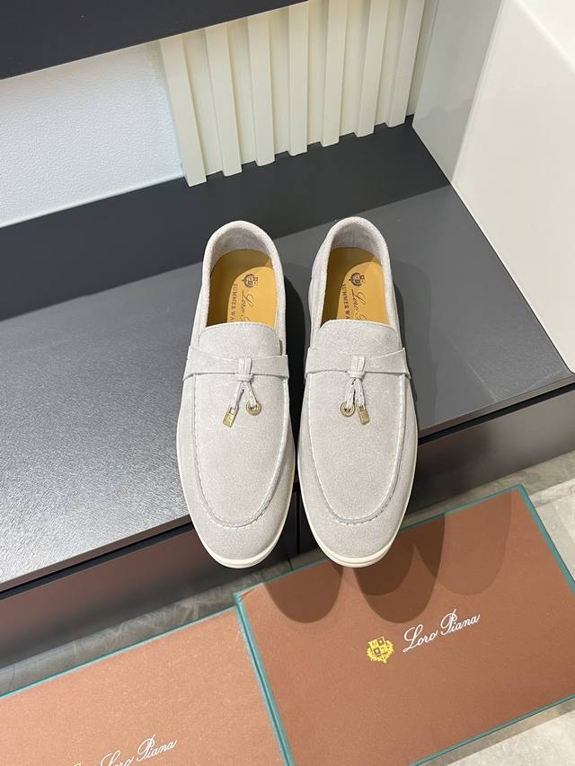 Loro Pian'* Classic Lp Top-Tier British Style Flat Loafers for Couples. A must-h